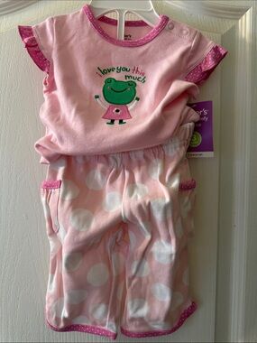 Carter's Pink Polka Dot Frog Pajama Set with Green Frog Applique